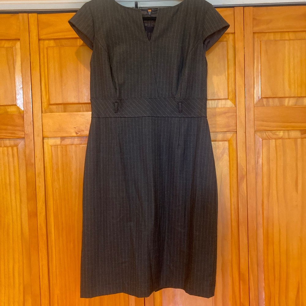 Tahari ASL Charcoal Pinstripe Wool Blend Sheath Dress Size 10 with Belt Loops